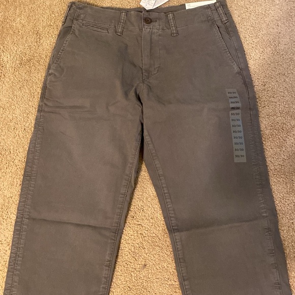 American Eagle Flex Khakis - Picture 2 of 3